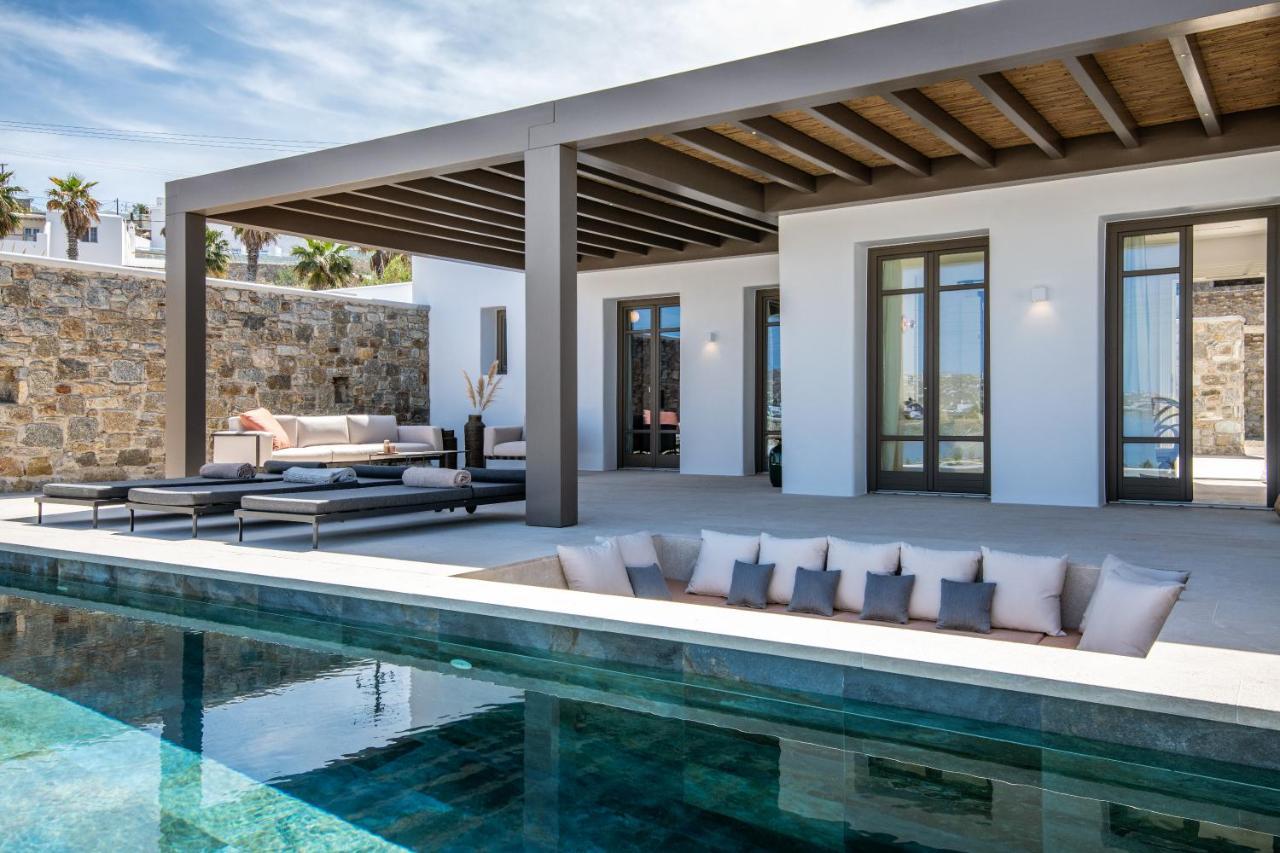 Two Bedroom Villa with Private Heated Pool Sea View