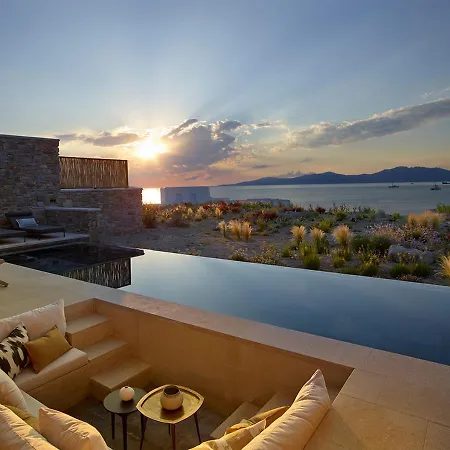 Bonzoe Suites & Villas-2
